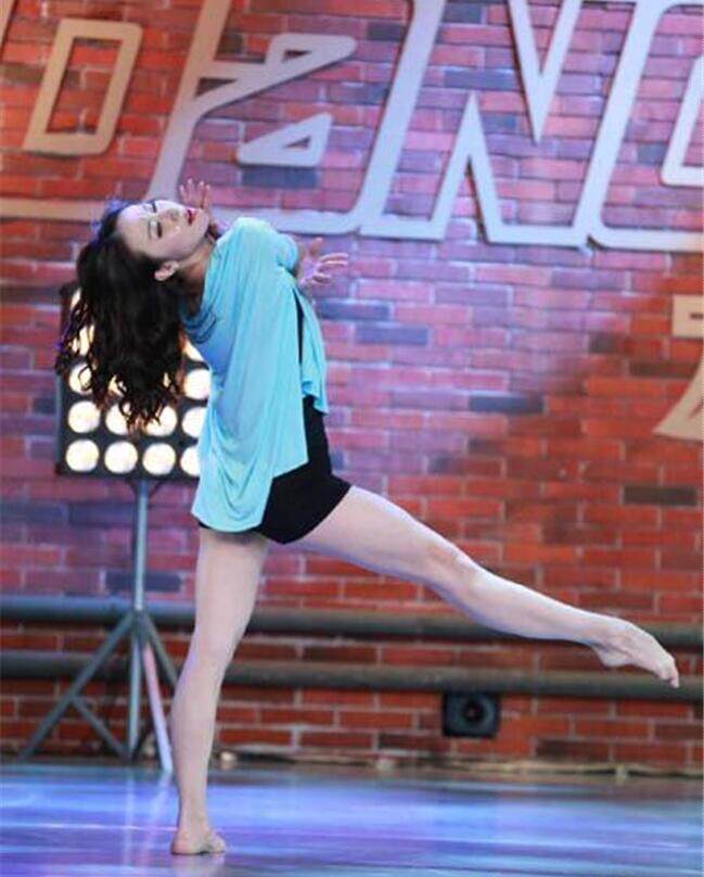 New modern dance short-sleeved side split dance suit top Modal irregular hem practice suit training suit for women