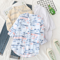 Shirt womens summer seven-point sleeve loose V-collar shirt half-sleeve watercolor printing thin slim coat sunscreen