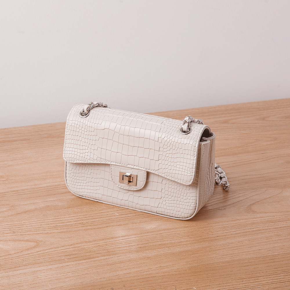 2021 autumn and winter new bags one-shoulder women's small square bag small fragrant wind chain bag fashion all-match ins Messenger bag