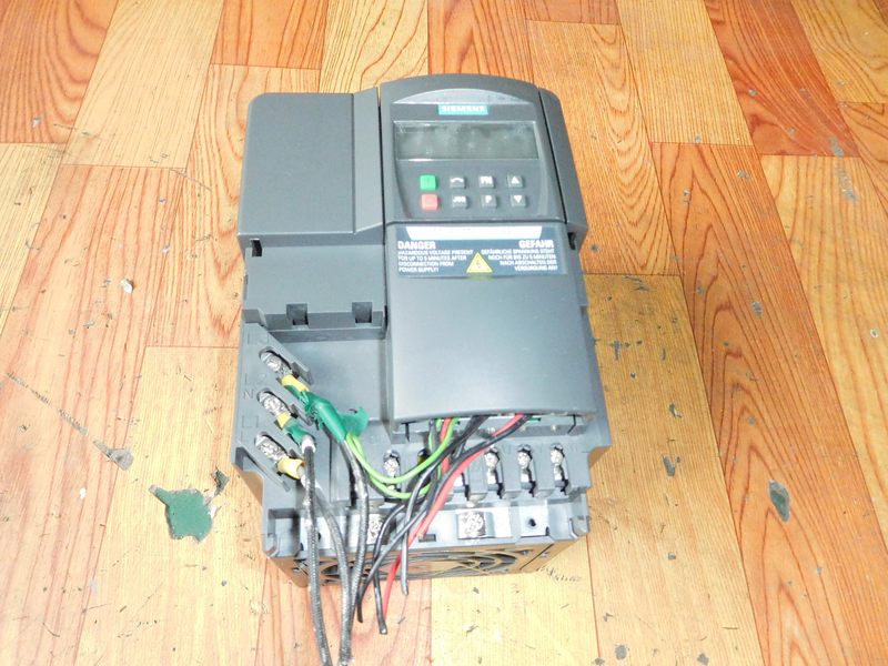 Bargaining-dismantling machine Siemens frequency converter 6SE6440-2UD23-0BA1 3KW 380V with panel bargaining-Taobao