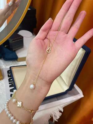 Natural pearl gourd pendant, pearl necklace, women's new bestseller, light luxury, niche collarbone chain, neck chain accessory