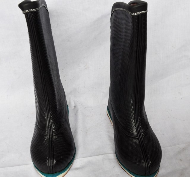 First-class fragrant cowhide horse boots horse boots cowhide sole new shepherd Mongolian traditional horse gear