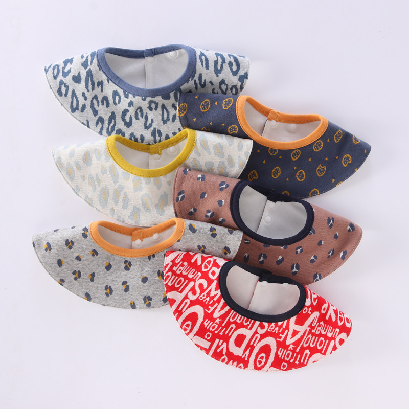 Baby saliva towel pure cotton 360-degree rotating round bib pocket newborn anti-spitting milk male and female baby meal pocket