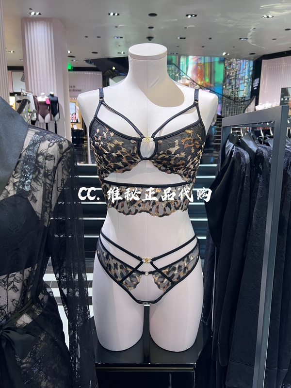 Victoria's Secret Cut-Out Deep V Lace-Up Unpadded Sexy Shapewear Fishbone Bra Victoria's Secret Cut-Out Deep V Lace-Up Unpadded Sexy Shapewear Fishbone Bra