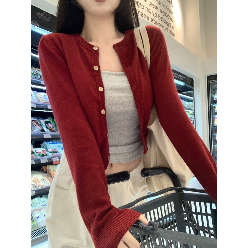 French Retro Knitted Cardigan Jacket for Women in Spring & Fall, Slim Fit for Small People, Short Red Sweater, Long-Sleeved Top