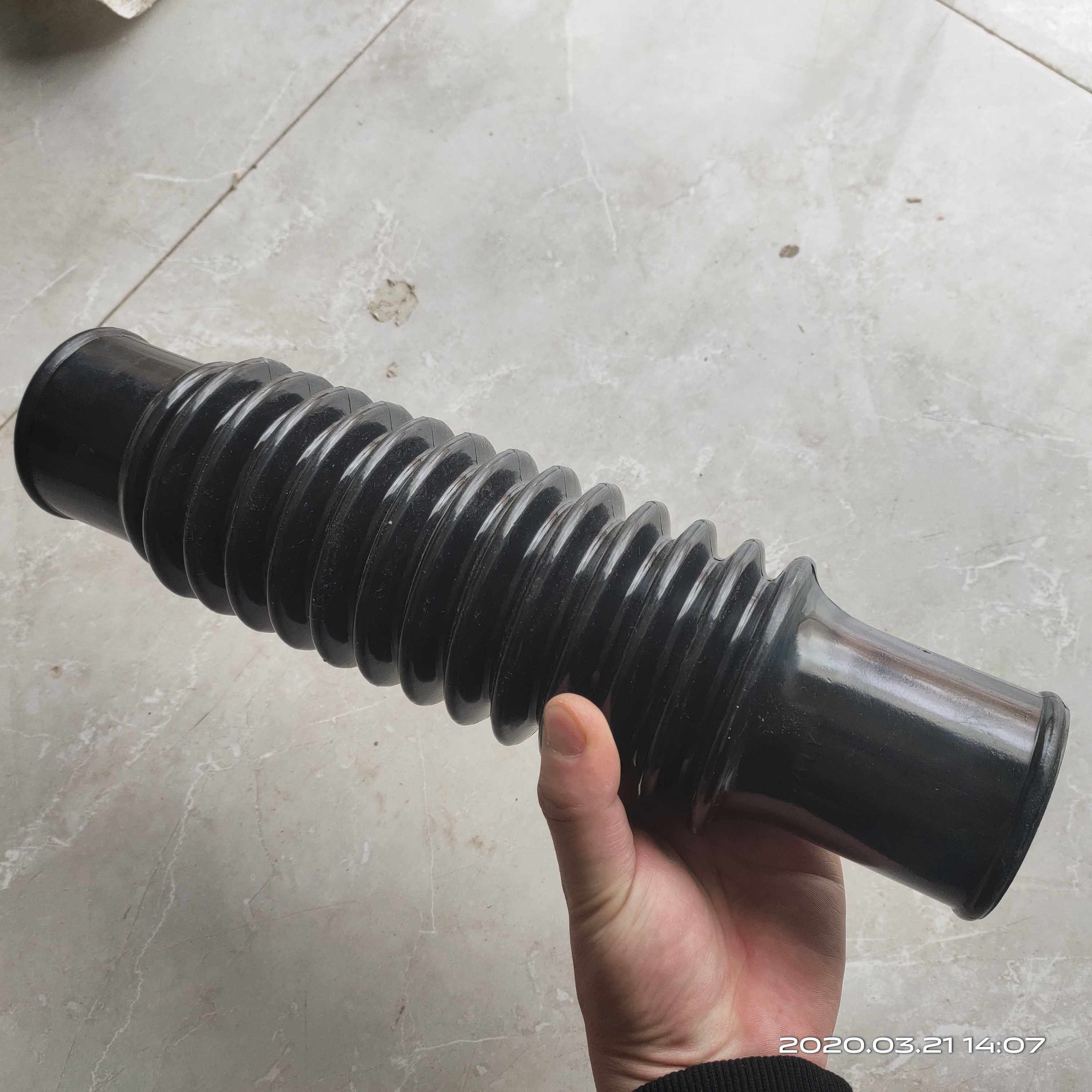 18 Machine accessories Sprayer Hair dryer Large hose Carrying sprayer