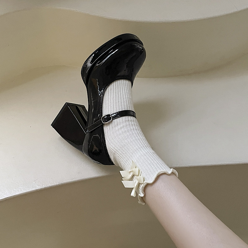 French Mary Jane shoes for women, new spring 2026, square toe, super high heel, retro JK style, patent leather chunky heel shoes.