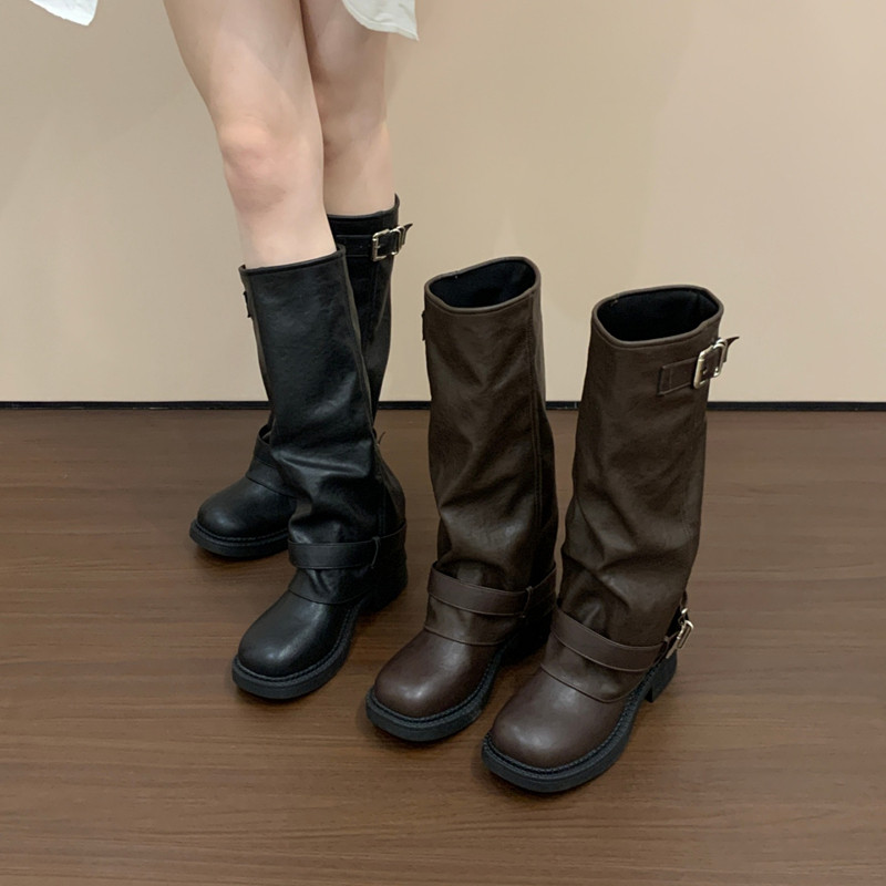 However, knee-high knee-high boots for women, 2026 autumn new belt buckle stacked boots, chunky heel vintage high-leg riding boots