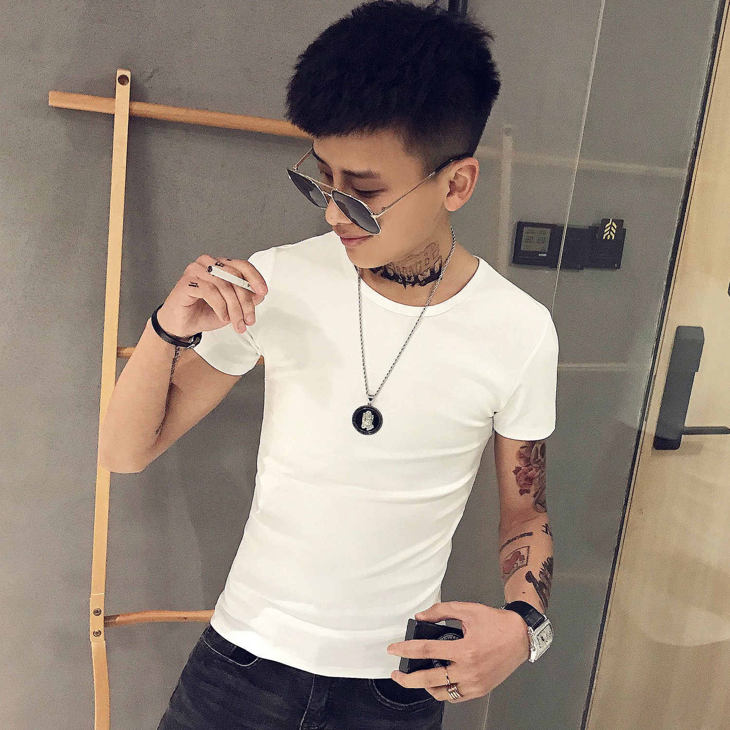 Social spirit Small group short sleeve T-shirt male and Korean version tight with half sleeve pure color inner lap clothing net red humbling with the same clothes