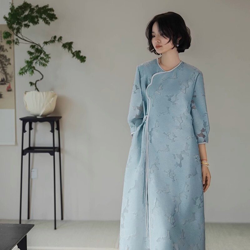 New Chinese-Style Dress with Plant Fiber Jacquard, 2025 Spring/Summer New Collection, National Style, Blue and Pink, Round Neck