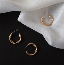 Golden small ear ring S925 silver needle ins retro Port wind stud earrings cold wind stud earrings Super fairy hypoallergenic