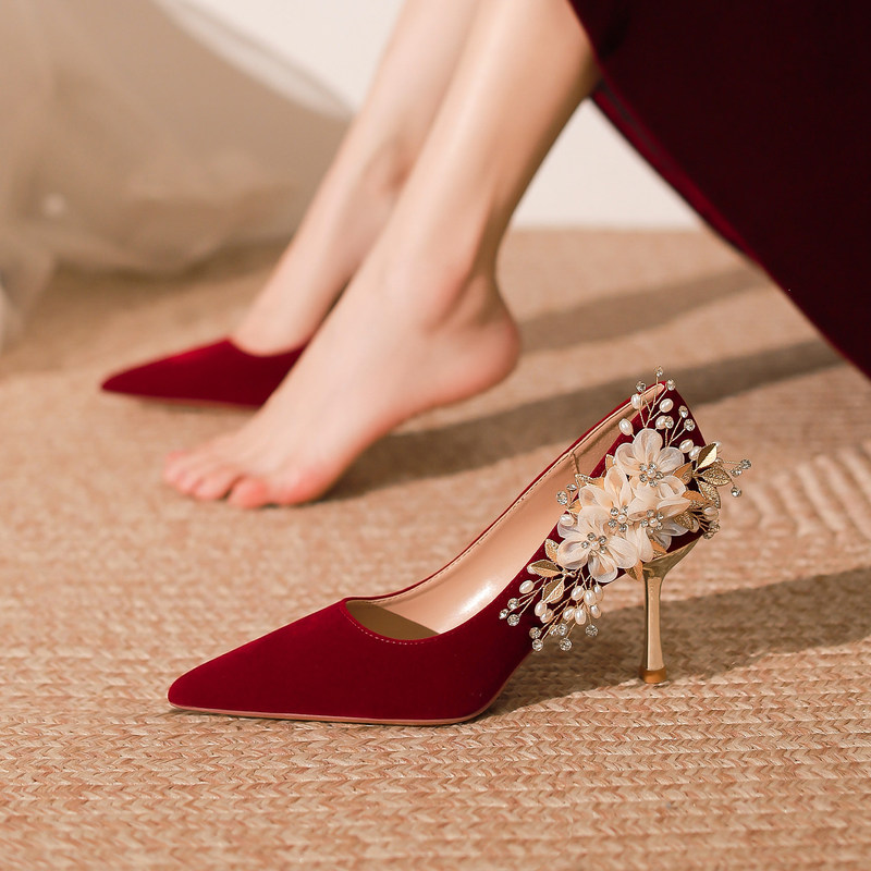 British Genuine Leather Red Velvet Pointed-Toe High-Heeled Wedding Shoes for Women 2026 New Model, Comfortable Chinese-Style Xiuhe Dress Toast Shoes British Genuine Leather Red Velvet Pointed-Toe High-Heeled Wedding Shoes for Women 2026 New Model, Comfortable Chinese-Style Xiuhe Dress Toast Shoes