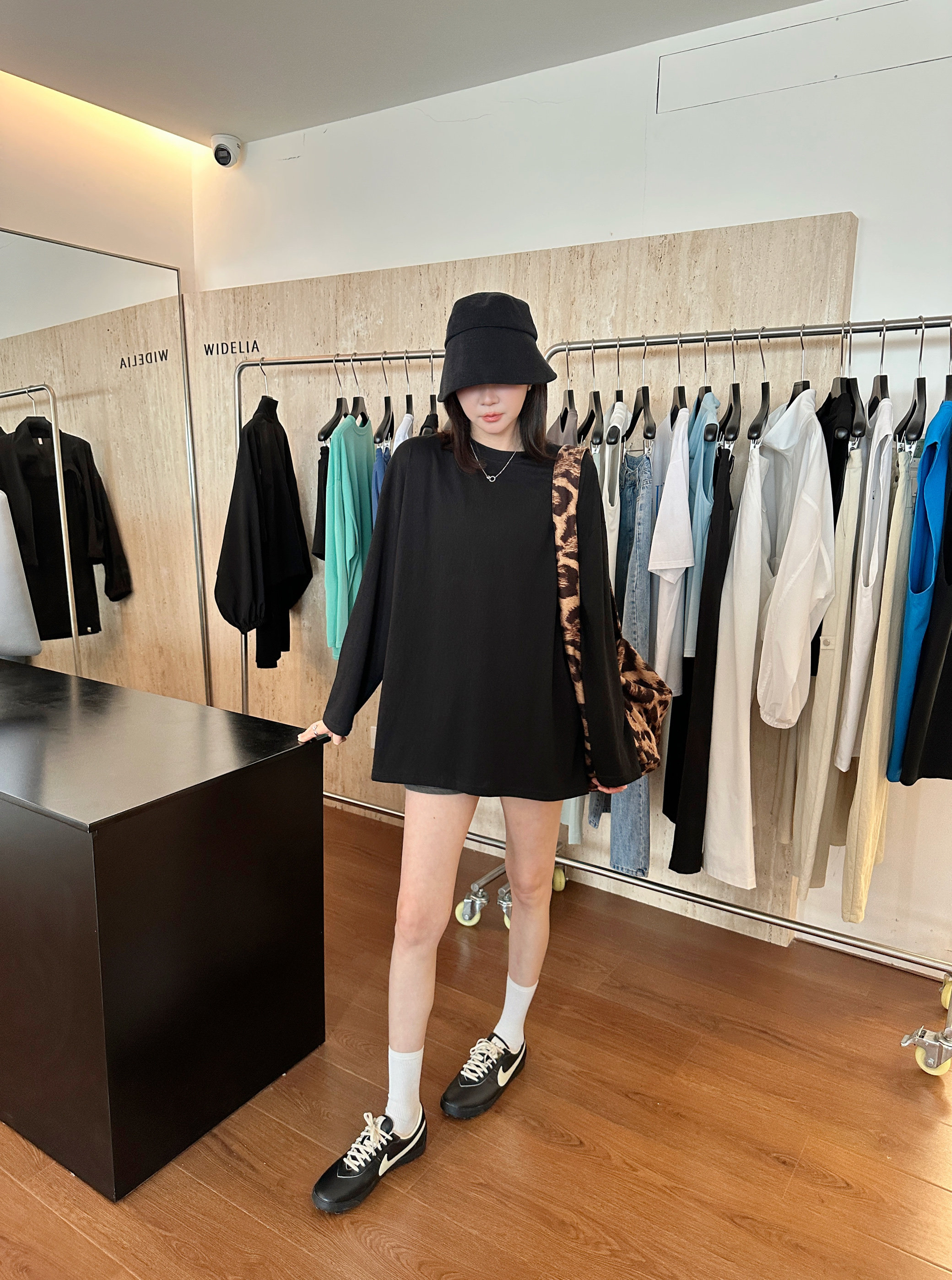 widelia свободная простая солнцезащитная футболка с круглым воротом 2026 летняя свободная мягкая дышащая универсальная повседневная женская блузка