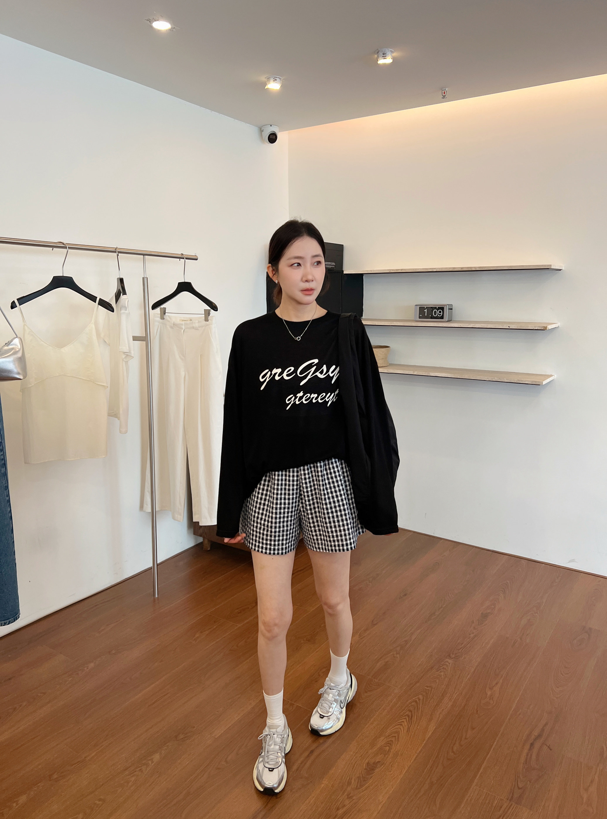 widelia повседневная рубашка с длинными рукавами с защитой от солнца женская 2025 лето свободная ленивый стиль полупрозрачная футболка с буквенным принтом