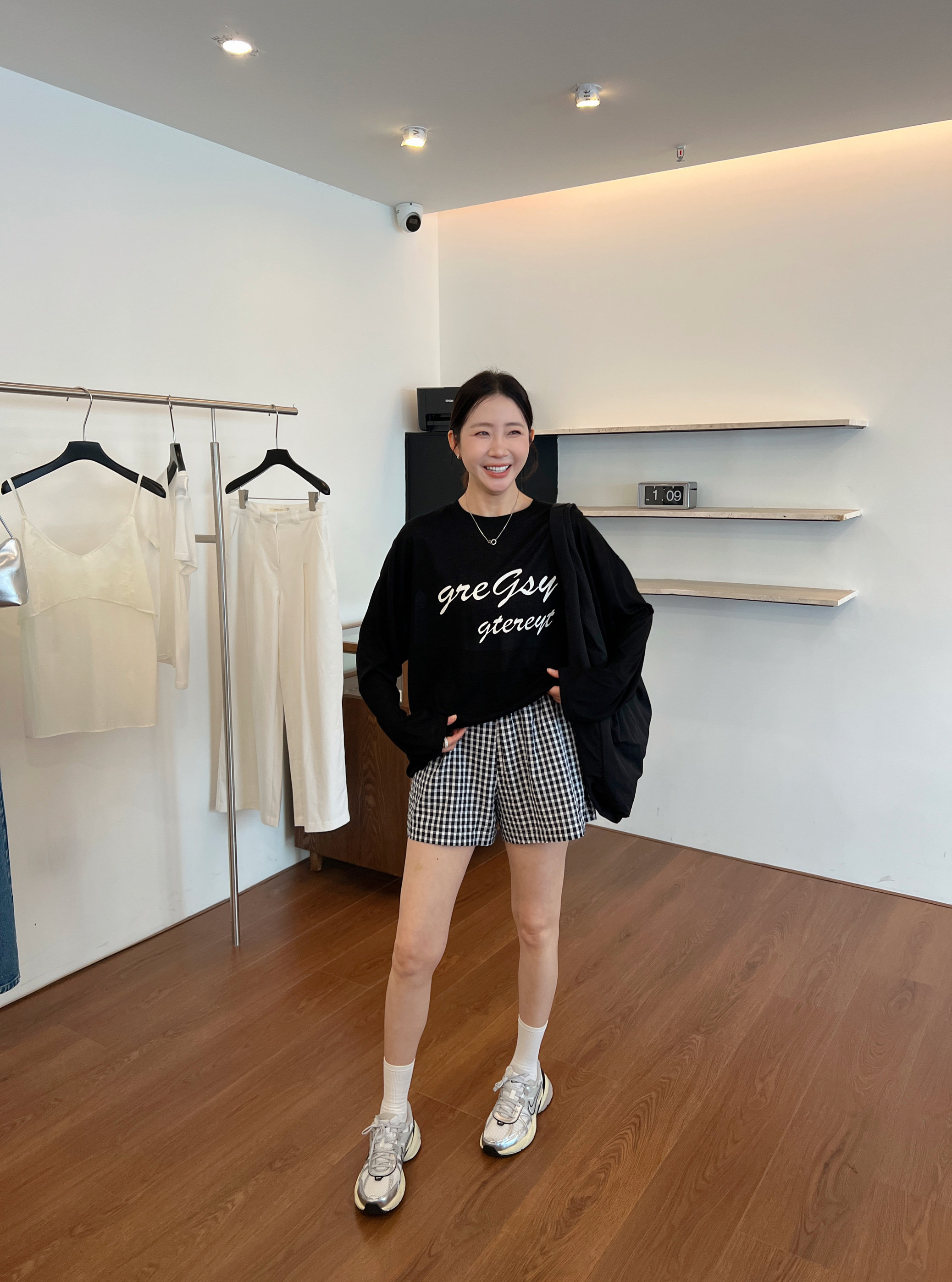 widelia повседневная рубашка с длинными рукавами с защитой от солнца женская 2025 лето свободная ленивый стиль полупрозрачная футболка с буквенным принтом