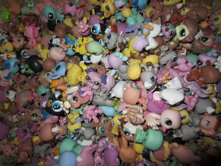Мини-игрушка LPS Littlest Pet Shop, случайный стиль, коллекционная, 9 × 4,6 × 2,2 см, 0,02 кг
