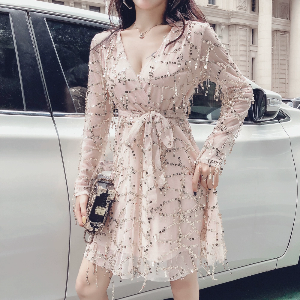 Thời trang 2018 phiên bản Hàn Quốc của khí hậu retro mới cổ chữ V dài tay đính sequin thắt lưng thời trang