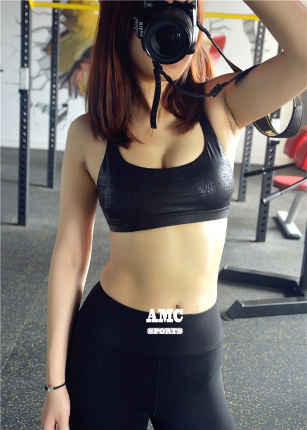 Áo ngực nữ thể thao nữ mỏng so le ngã ba làm đẹp trở lại chuyên nghiệp chống sốc thu thập không có vòng thép làm khô nhanh đồ lót mặc - Đồ lót thể thao áo ngực thể thao nike