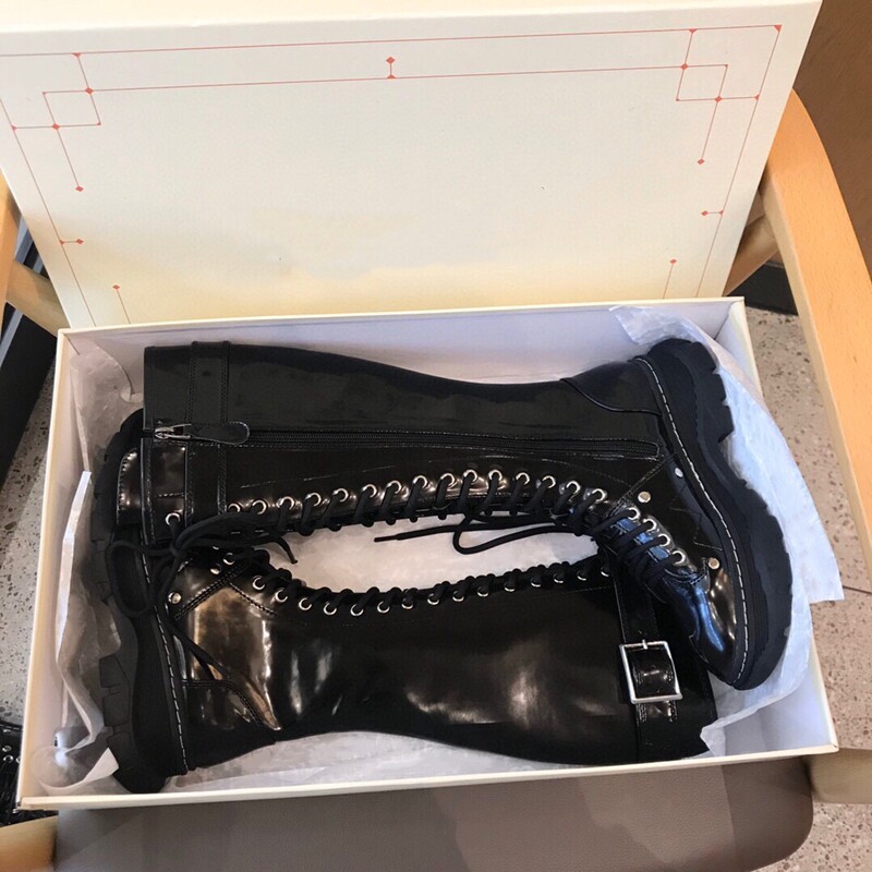 With source logo genuine leather ironing period