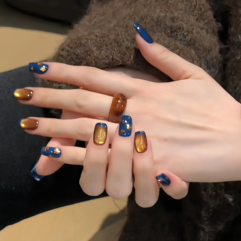 Flowing Color [Blue Gold Amber] Handmade Old Money Style Cat Eye Wearable Nails Autumn and Winter High-End Short Sequin Manicure