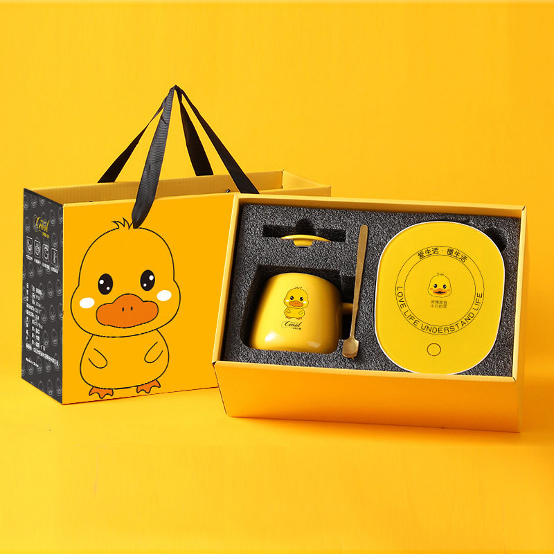Birthday gifts for boys and girls to send girlfriends practical little yellow duck senior staff teacher's day gift souvenir graduation