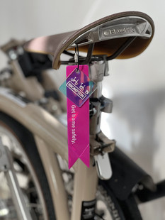 FuYao は、ブロンプトンの小さな布製自転車シートクッション、安全な家庭用夜間走行反射ストリップ、反射ストリップに適しています。