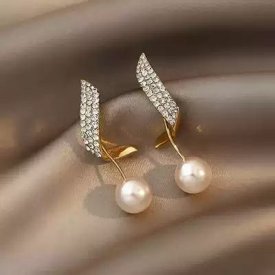 Sturbolea pearl earrings female 2021 New light luxury niche design high fashion temperament earrings