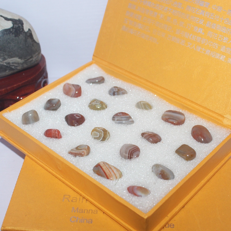 20 pieces of Nanjing natural Agate rain stone water stone multicolored pebbles travel gift box-