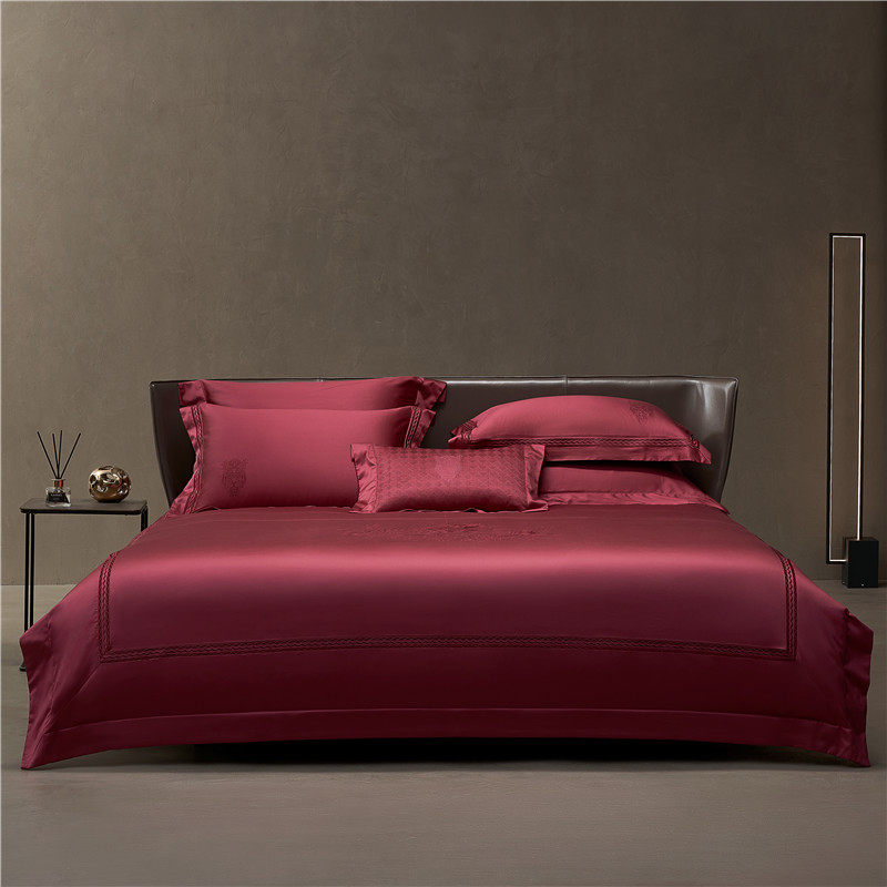 High-end 140-count long-staple cotton wine red wedding four-piece set Western-style wedding bed sheet quilt cover wedding bedding
