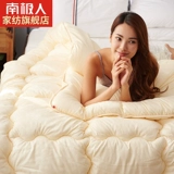 Стеганое одеяло Xia Liang был кондиционирован воздухом кондиционером общежитием, одним учеником в общежитии, пружина и осень были тонкими, а четыре сезона использовались в стеганом одеяле стеганого одеяла