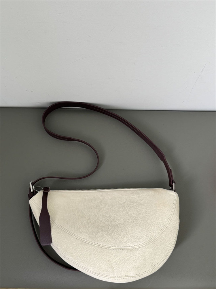 Designer Women's Soft Leather Dumpling Crossbody Bag Versatile_voghion.com