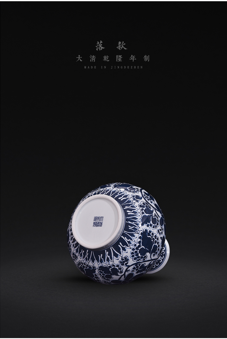 Jingdezhen blue and white ceramics bound branch pattern flat bottles of new Chinese style living room porch flower adornment handicraft furnishing articles