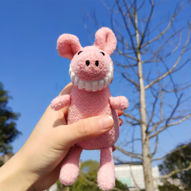 Smiling big tooth pig doll School bag pendant doll doll Plush toy ins Super ugly cute keychain girl