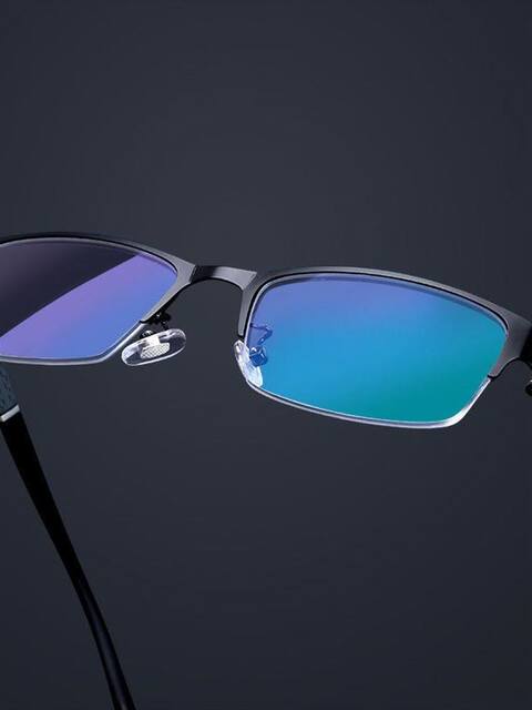 Only One Day Left in Stock: Men's Nearsighted Glasses 0-600 Degrees, Half-Frame Metal Glasses, Non-Prescription, Anti-Radiation, Anti-Blue Light, Anti-Fatigue