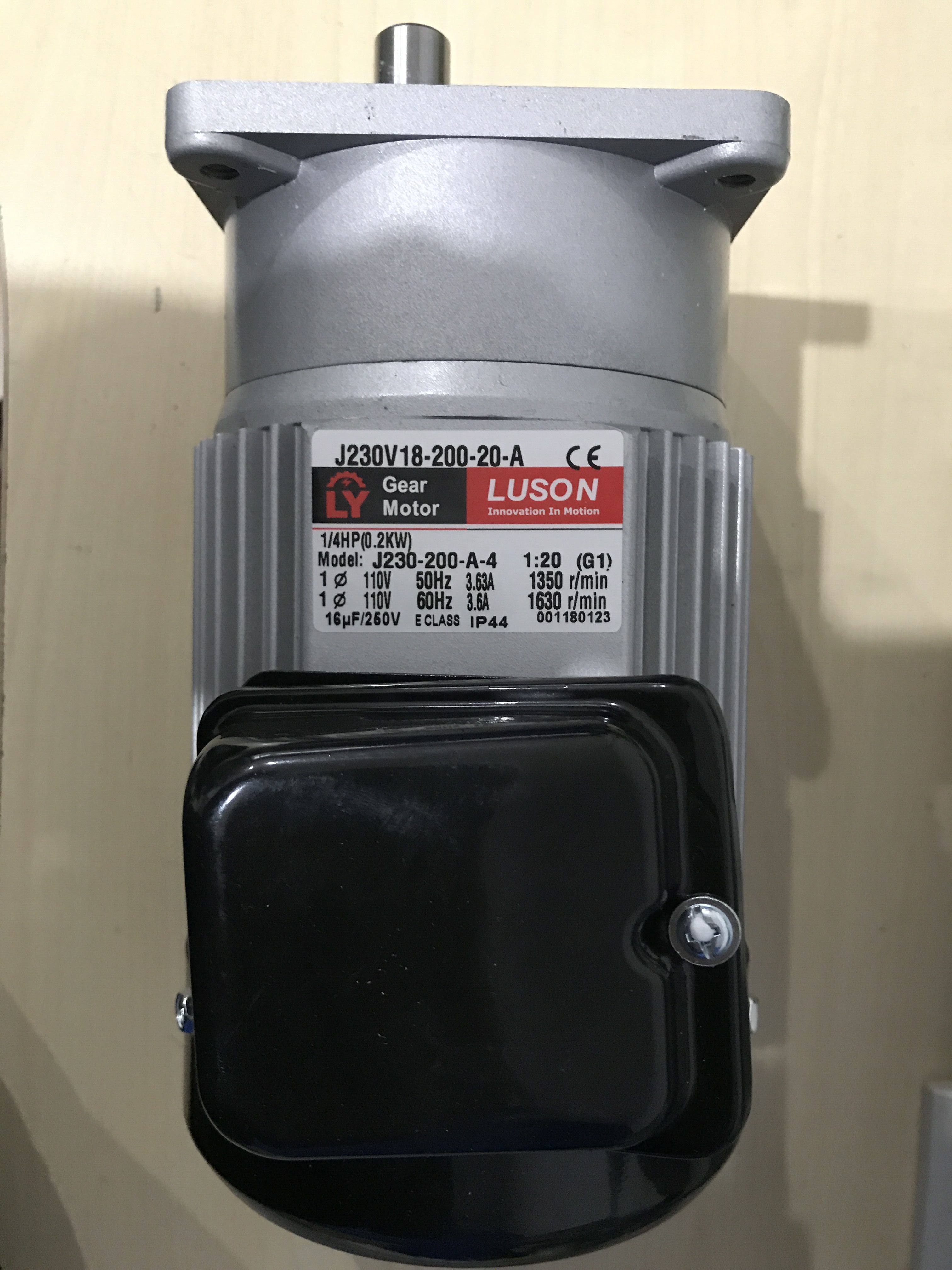 LUSON motor J220V1810015C LY motor carton sealing machine J230V18