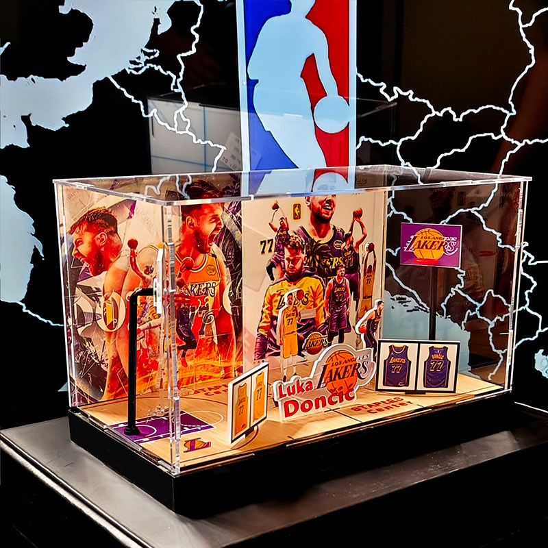 Doncic Acrylic Gift Box Basketball Memorabilia Star Figure Collectible Souvenir Birthday Gift for Male Friends/Brothers