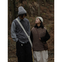 Crisis youth sleeveless knitted vest men winter snow pattern solid color Wild Wild base warm sweater vest waistcoat