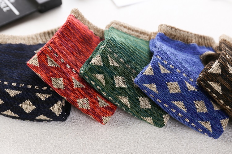 Đặc biệt hàng ngày vớ nam ống mùa hè cotton đen vớ khử mùi thấm mồ hôi cotton vớ thể thao 10 đôi vớ nam quần tất lót lông