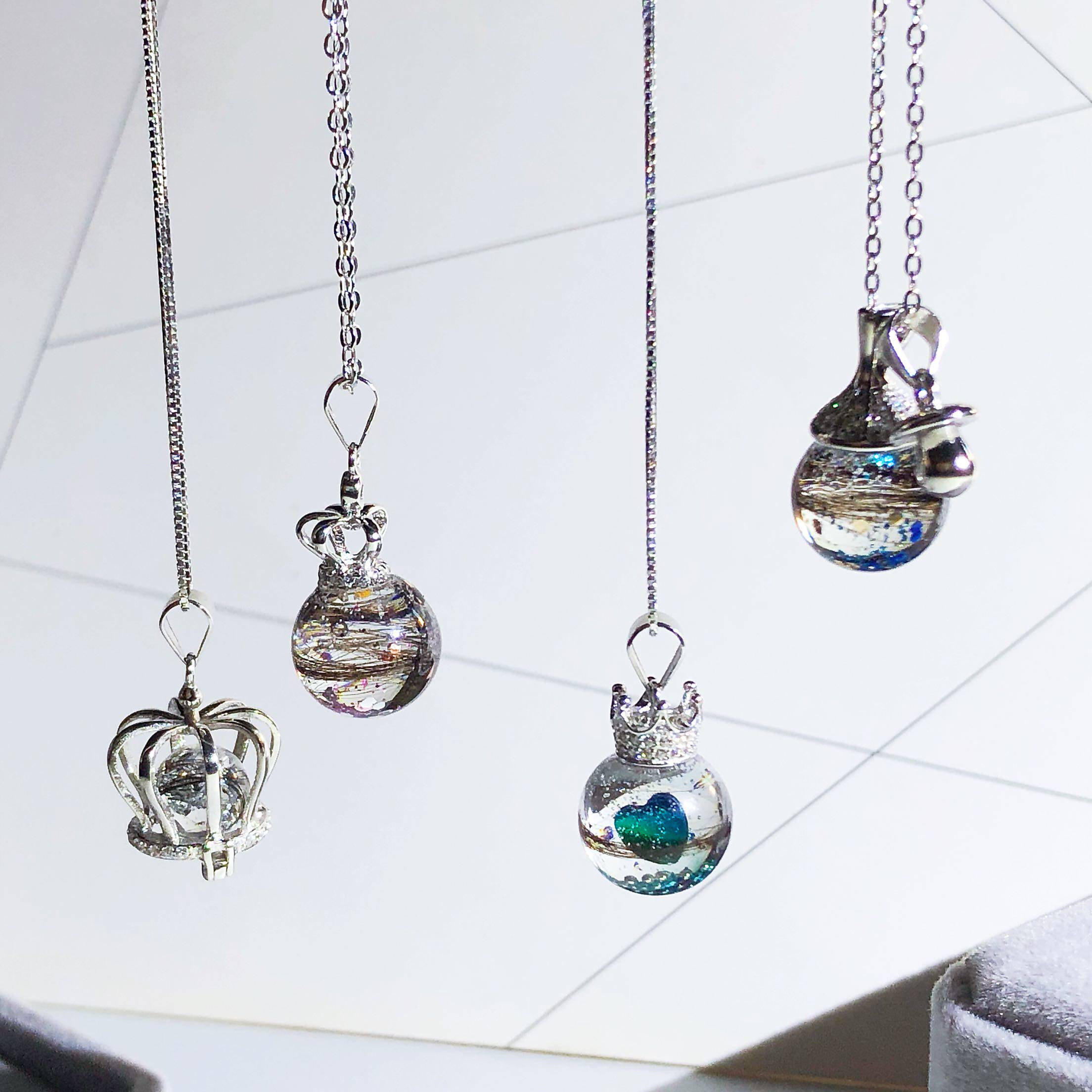 Baby fetal hair souvenir Breast milk necklace pendant DIY homemade baby full moon year-old gift Fetal hair crown pendant