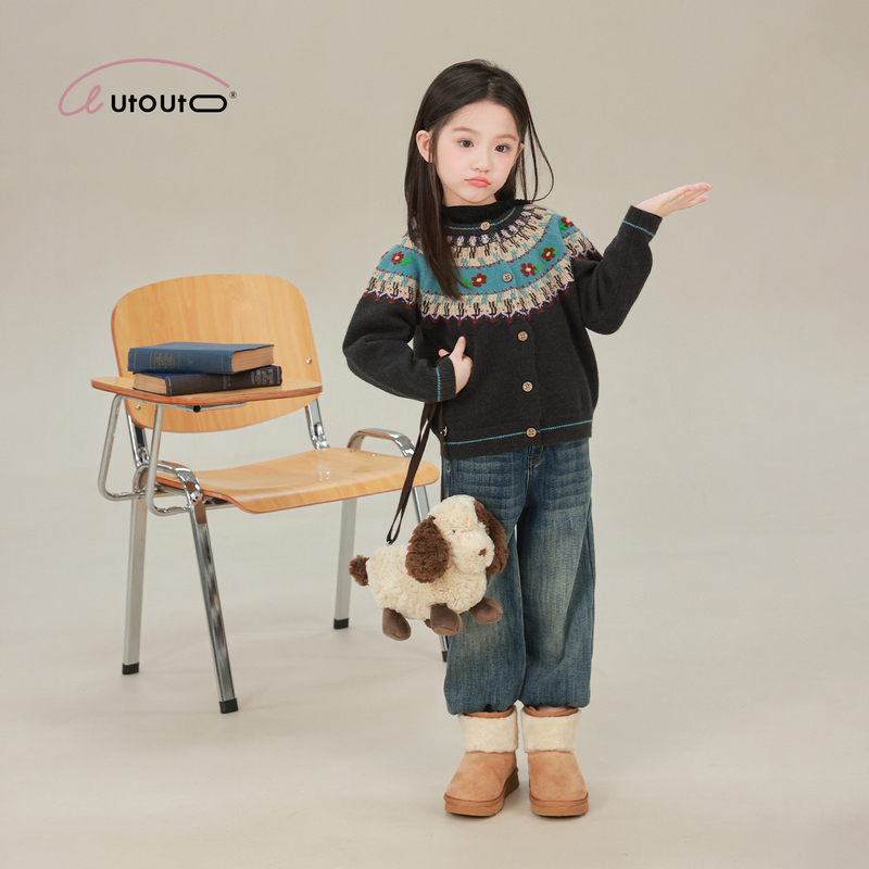 Big-Eared Elephant Girl's Floral Sweater Cardigan 2026 Winter New Style Handmade Small Floral Island Warm Top Big-Eared Elephant Girl's Floral Sweater Cardigan 2026 Winter New Style Handmade Small Floral Island Warm Top