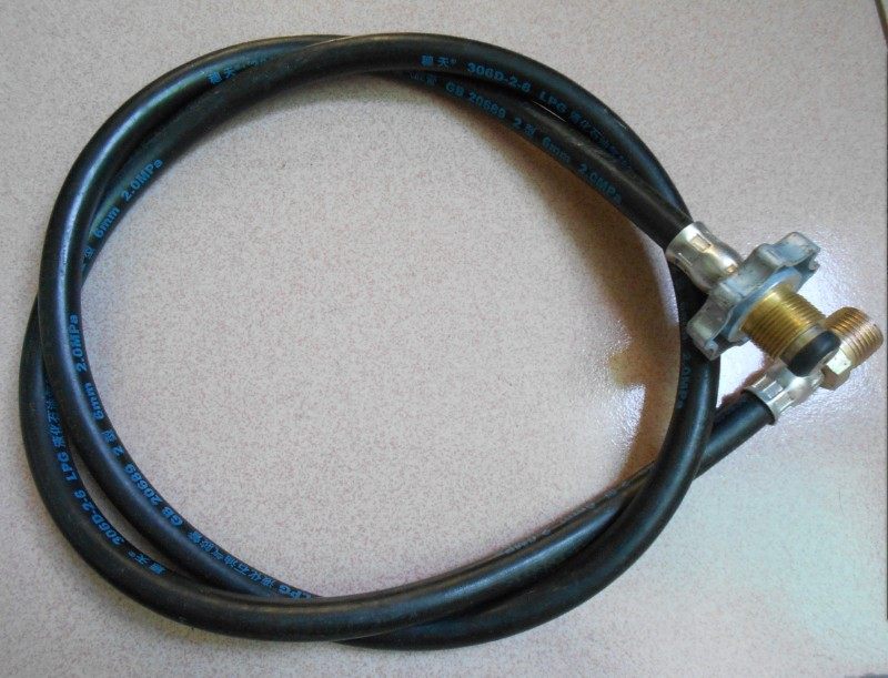 Liquid phase high-pressure rubber pipe LPG soft rubber pipe 4 to pick up liquefied gas steel bottle 1 m long rubber pipe gasification furnace rubber pipe