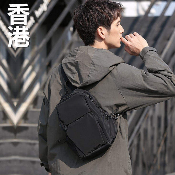 Hong Kong Casual Men's Chest Bag Single Shoulder Slanted Satchel multifunction Chauded Scapes Bag bag Tide Postman Bag Men Bag