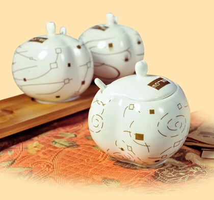 Seasoning jar three suit European household creative ipads China kitchen tray was small spoon, want to relatives and friends gifts
