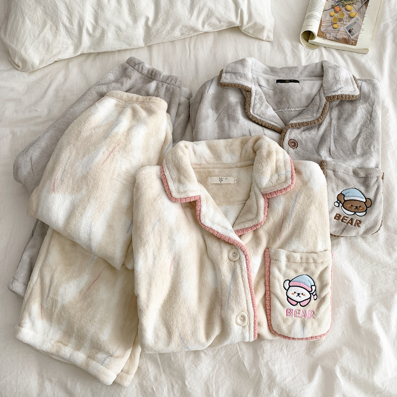 Soft and Skin-Friendly Cute Bear Coral Fleece Pajamas for Men and Women, Winter Thickened Warm Couple's Loungewear Set Soft and Skin-Friendly Cute Bear Coral Fleece Pajamas for Men and Women, Winter Thickened Warm Couple's Loungewear Set