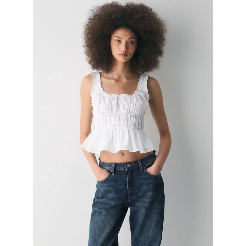 Aritzia's New Summer Square-Neck Camisole with Versatile Niche Design, Slit Hem, Sleeveless Tank Top Aritzia's New Summer Square-Neck Camisole with Versatile Niche Design, Slit Hem, Sleeveless Tank Top