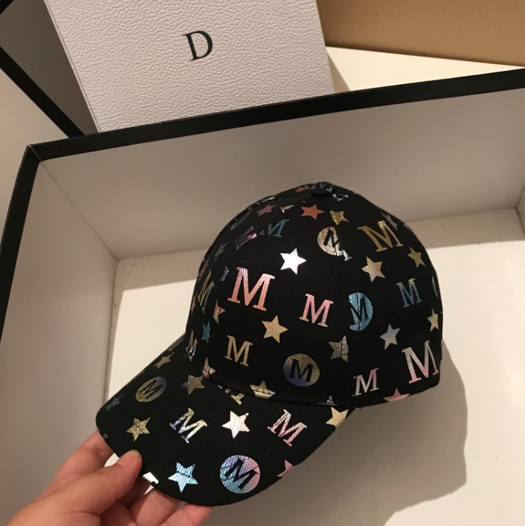 New Japanese graffiti letter baseball cap for women, versatile for both men and women, curved brim sun hat, casual and fashionable baseball cap detail image 4