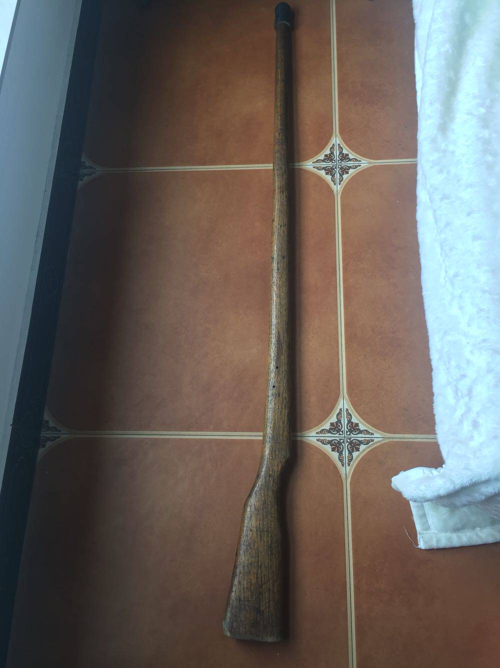 Butt training gun solid wood quotations nostalgic collection Cultural Revolution collection film and television props