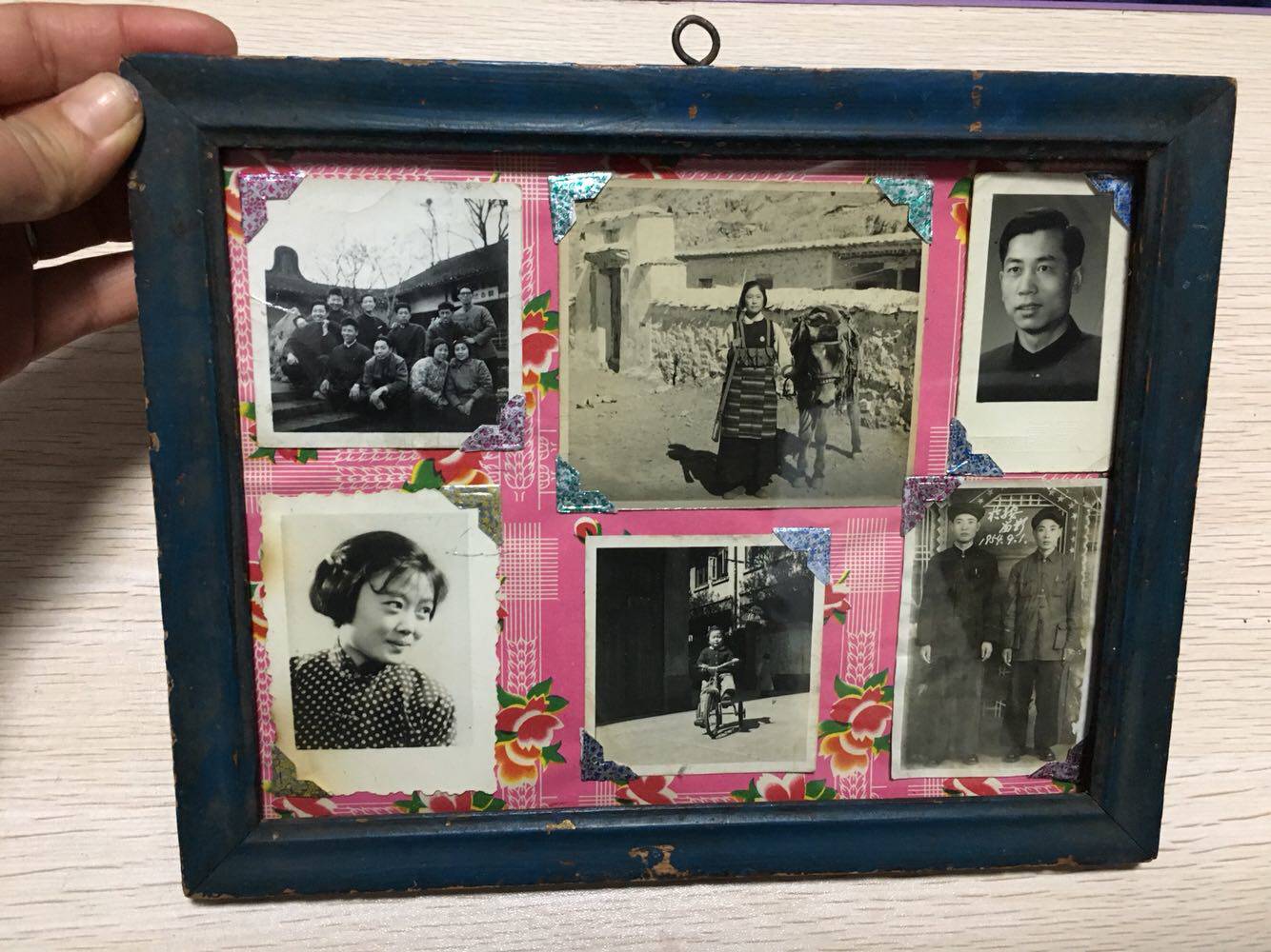 Old photo frame back with photo around 50s nostalgic collection film and television props