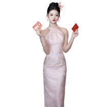 New Chinese style pink engagement cheongsam toast dress bride 2024 new halterneck dressing gown small wedding dress for women