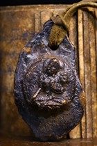 Nepalese Tibetan Bronze Medal Tara Guanyin Buddha Statue Irregular Tag Men and Women Necklace Pendant Buddha Beads Accessories